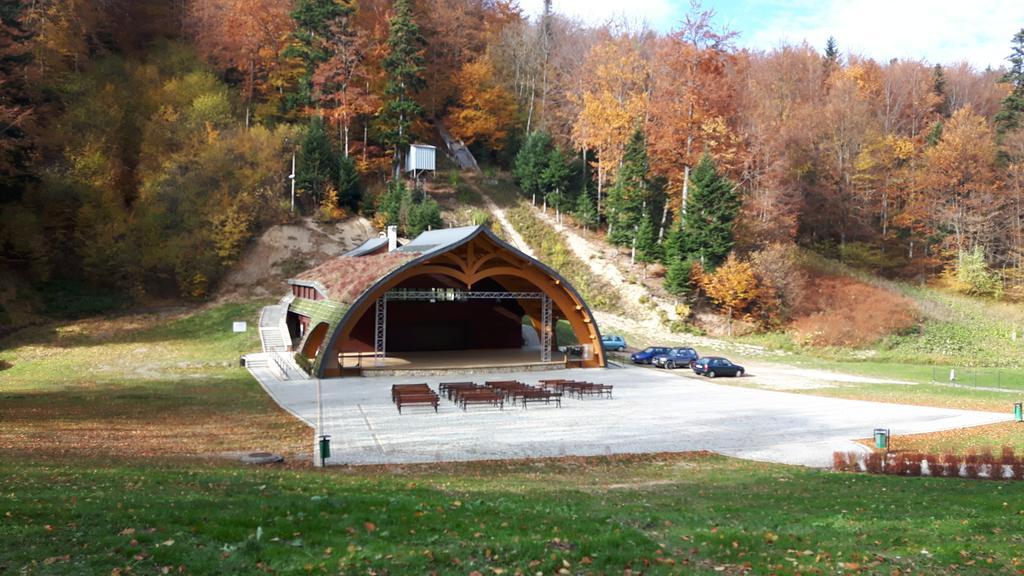 Osrodek Natura Zdroj Wellness & Spa Iwonicz-Zdrój 外观 照片